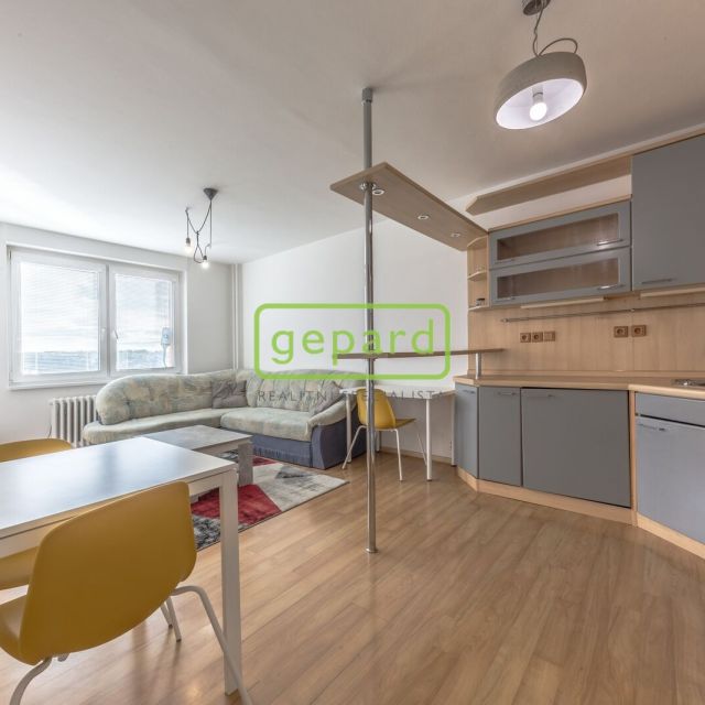 Fotografie nemovitosti - Prodej bytu 2+kk s garážovým stáním, krásný výhled,  výborný stav, ihned volný, Praha 4, Krč